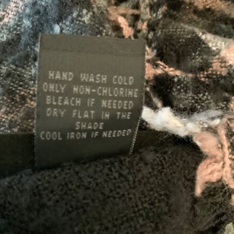 Steve Madden Soft Black Grey Pink Wrap Scarf Good Condition