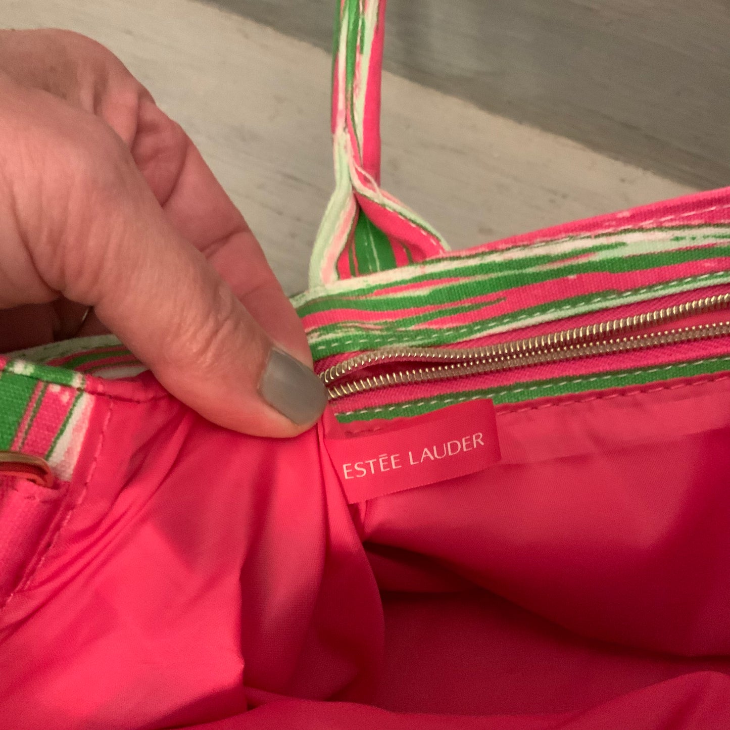 Estée Lauder Hot Pink Green Funky Flower Print Canvas Handbag Purse Like New