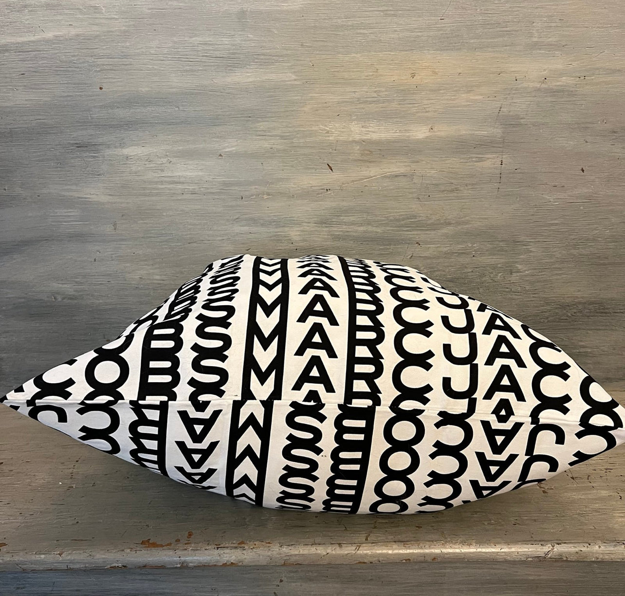 Marc Jacob’s Black White Drawstring Bag 25x21 Like New