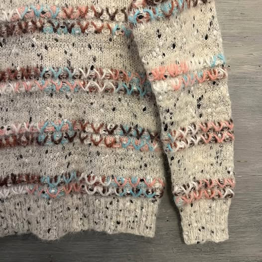 Maurices White Eyelash Cross Stitch Stripe Crew Neck Sweater Small Like New