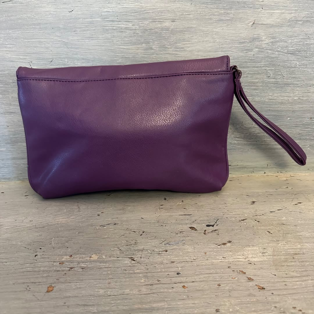 Vintage Almondo Original Purple Faux Leather Clutch Like New