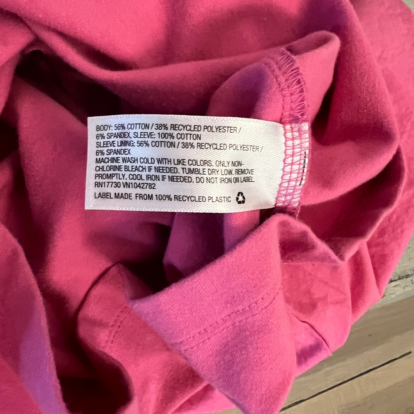 a new day Magenta Oversize Puff Sleeve Crew Neck Blouse Size Medium Good Condition