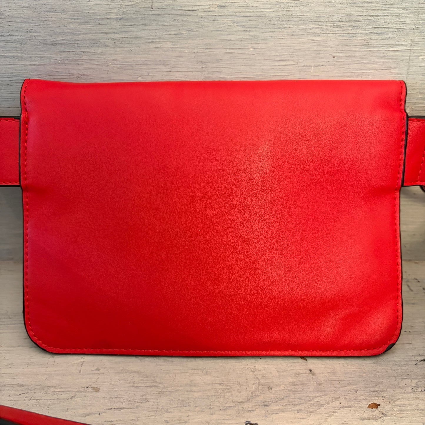 Forever 21 Red Faux Leather Waist Bag Fanny Pack Purse Good Condition