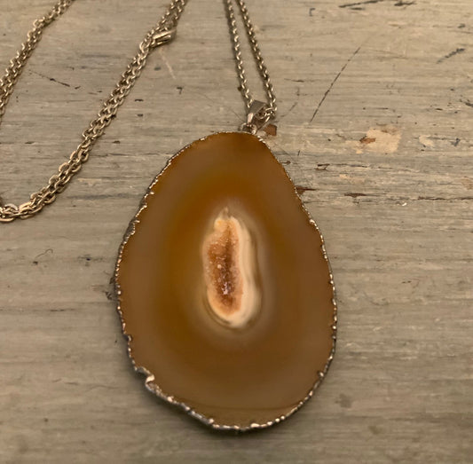 Geode Crystal Agate Slice Pendant Necklace Good Condition