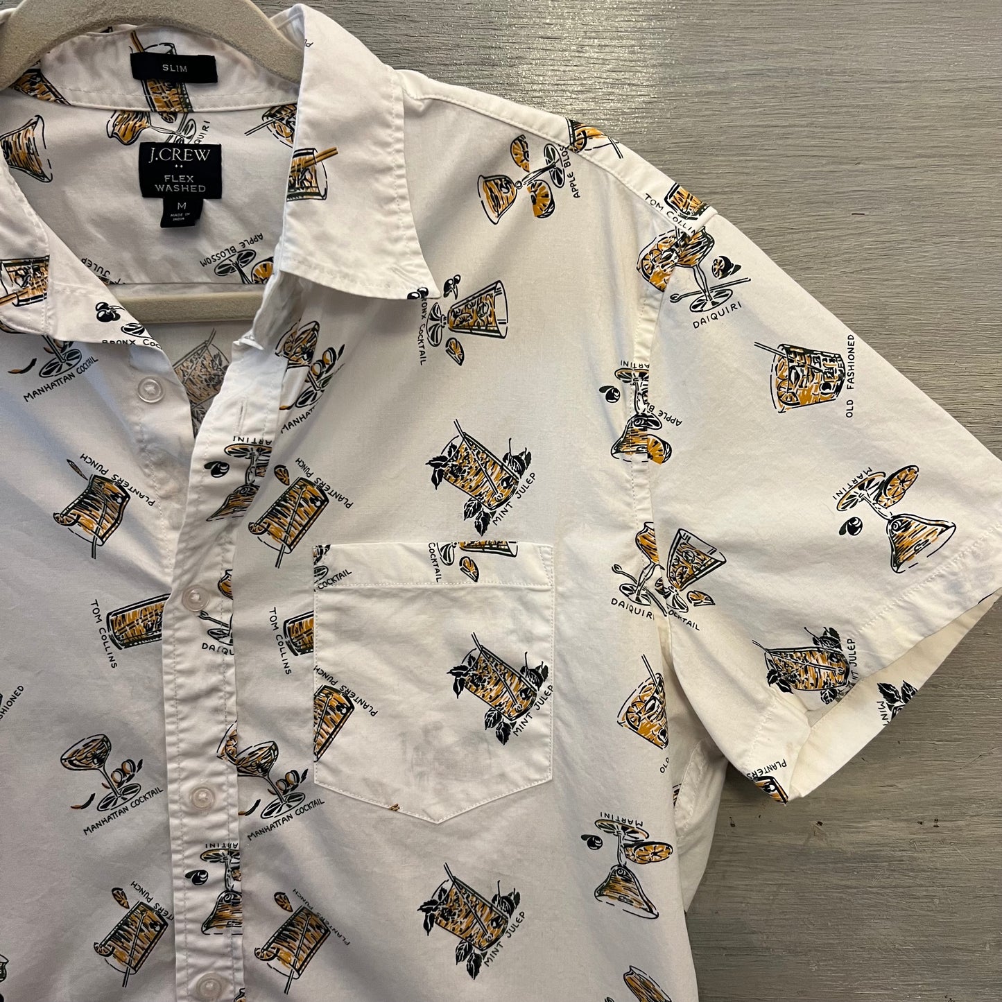 J. Crew Men’s Flex Washed Vintage Cocktail Print Button Down Shirt Medium Like New