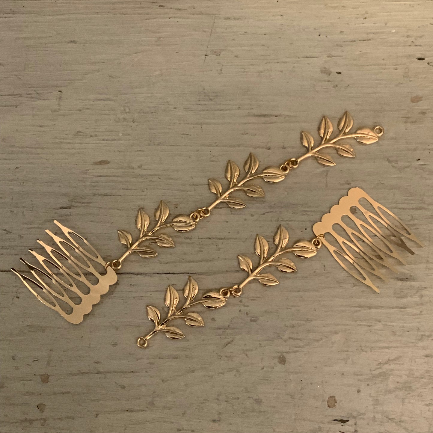 Set of Two Light Gold Toned Dangling Branch w/ Leaves Decorative Hair Combs Good Condition