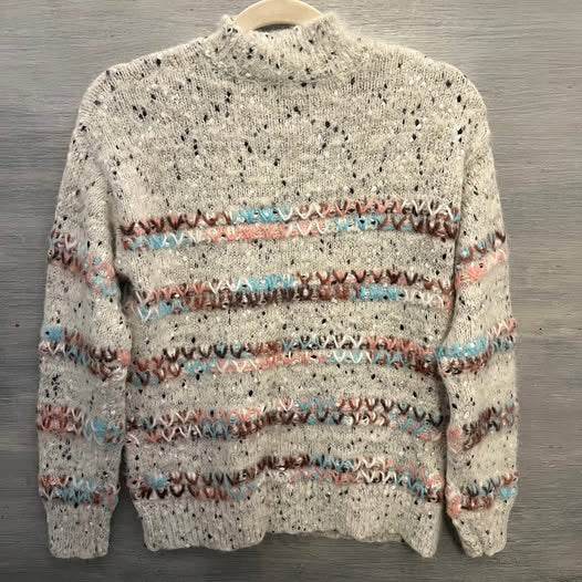 Maurices White Eyelash Cross Stitch Stripe Crew Neck Sweater Small Like New