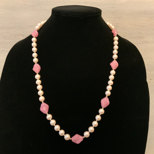 Vintage Faux Pearl with Faux Rose Quartz Alternating String Beaded Necklace Good Condition