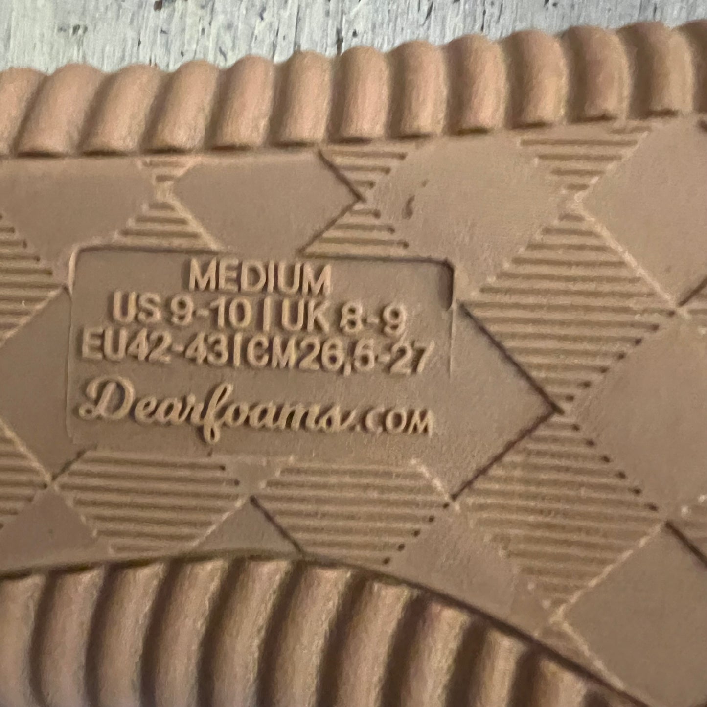 Dearfoams Cozy Comfort Tan Tweed Canvas Rubber Sole Slippers 9-10 Like New