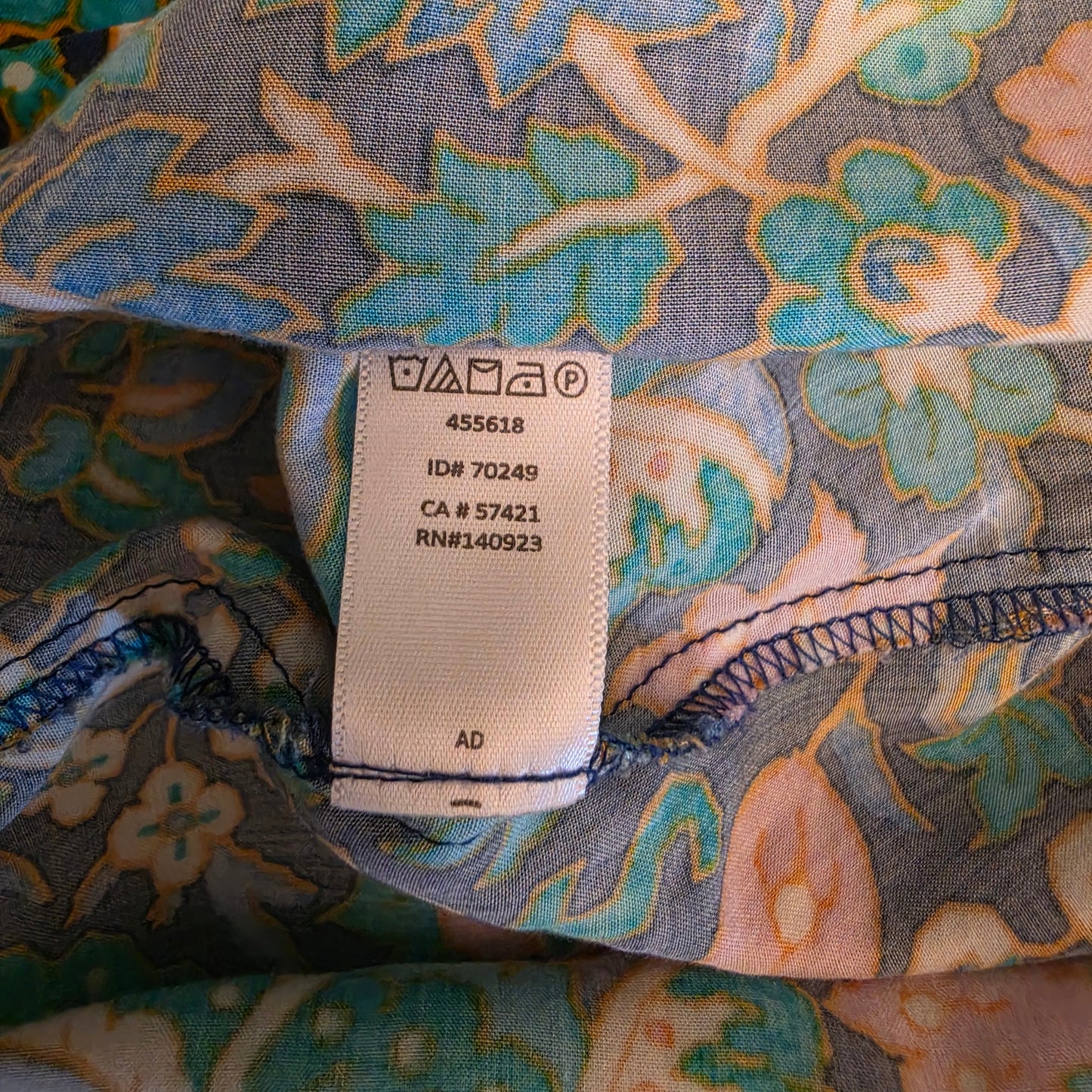 Loft Colorful Floral & Medallion Print High Low Hem Tunic Blouse Size Medium Good Condition