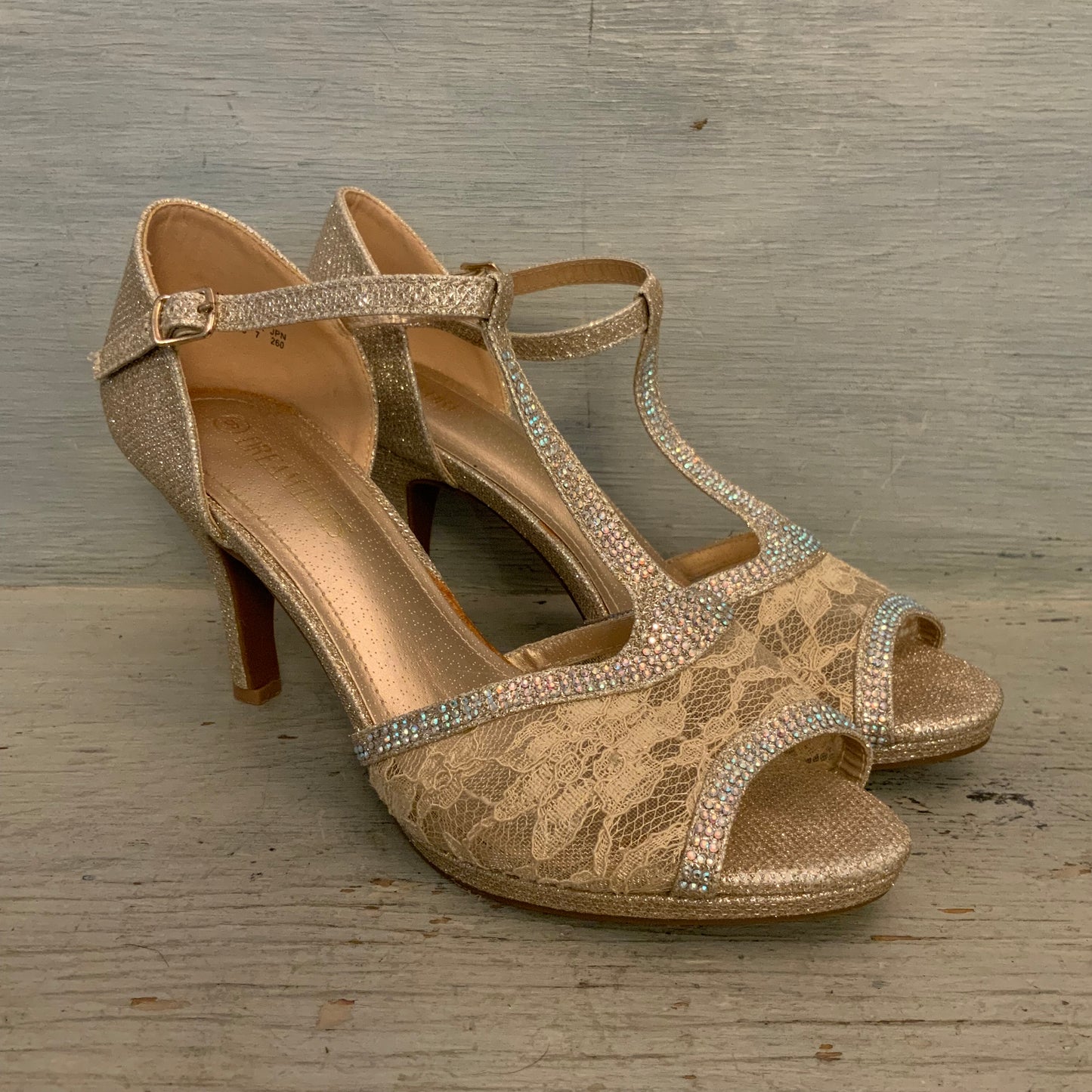 Dream Pairs "Amore_2" Rose Gold Shimmer T-Strap Peep Toe Heels Size 9 Good Condition