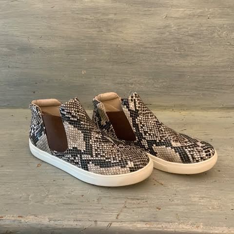 Coconuts by Matisse Faux Snake Skin Mid Top Sneaker Size 6 Good Condition