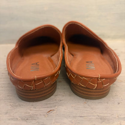 MIA Faux Leather Johona Tan Woven Mule Loafers Size 7M Good Condition