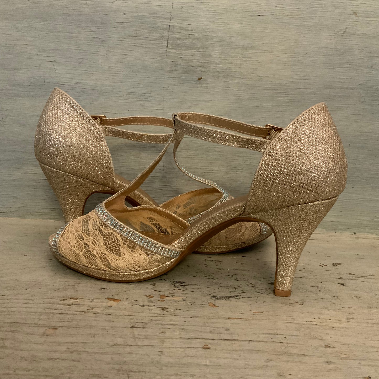 Dream Pairs "Amore_2" Rose Gold Shimmer T-Strap Peep Toe Heels Size 9 Good Condition