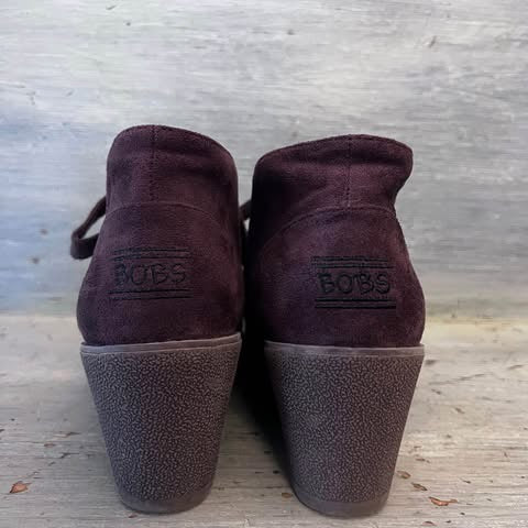 BOBS from Sketchers Memory Foam Brown Faux Suede Wedge Ankle Boot Booties Size 9.5 Good Condition