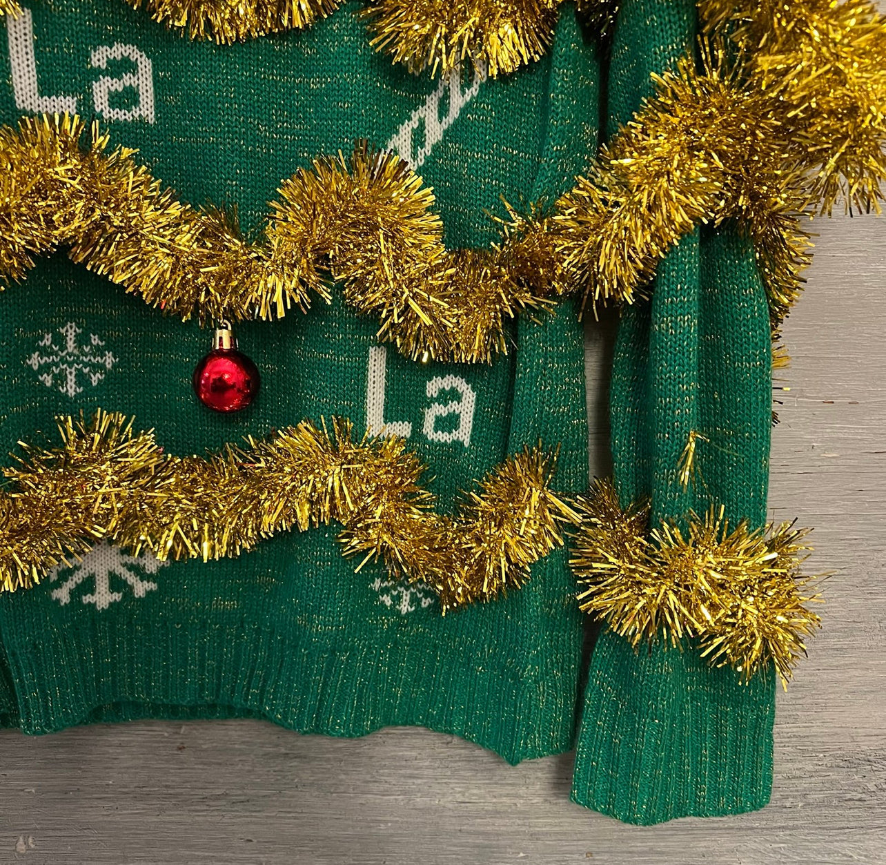 Joyland Green Gold Garland Red Bulb Holiday Christmas Crewneck Sweater Medium Like New