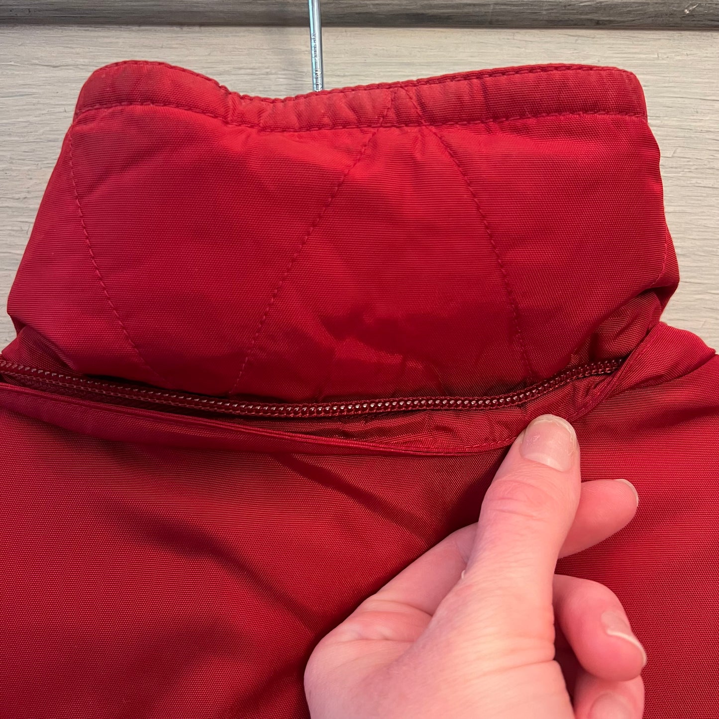Vintage Eddie Bauer Women’s Iridescent Red Goose Down Parka Coat Size S/P Good Condition