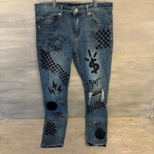 THRT 98% Cotton Jeans Graphic Design Ripped Knee Good Condition