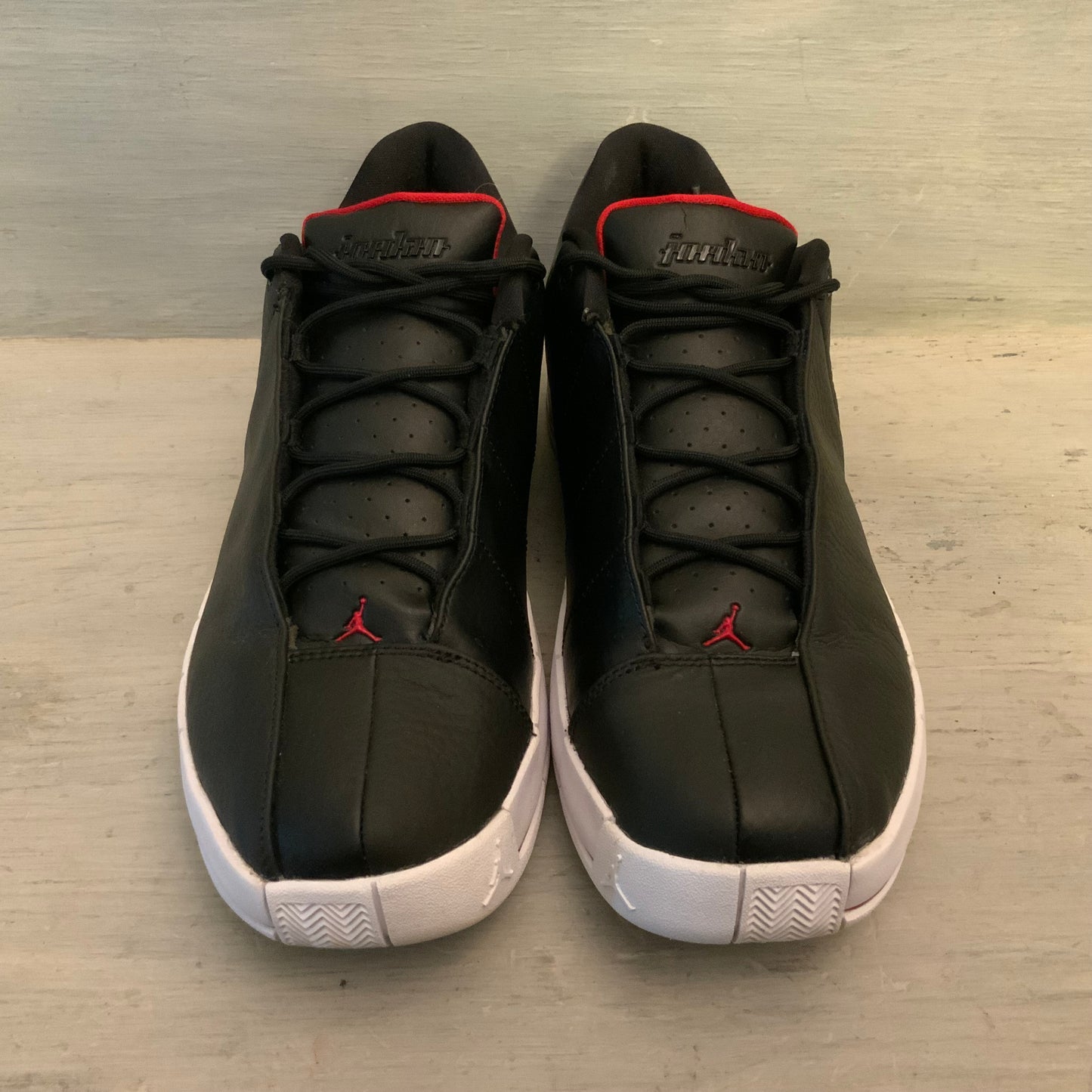 Nike Air Jordan TE 2 Low Black Athletic Shoes Size 11 Like New