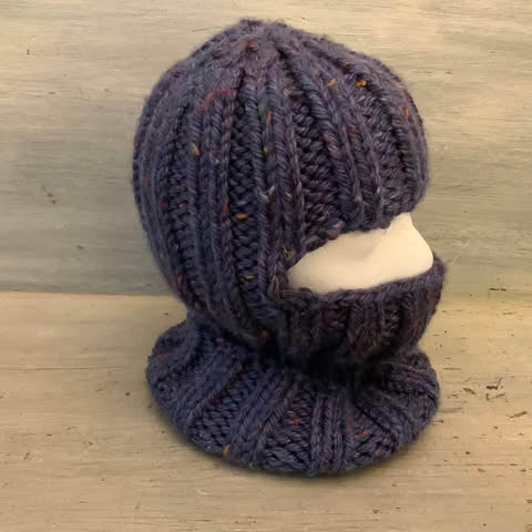 Handmade Women’s Knitted Purple Winter Face Mask Like New