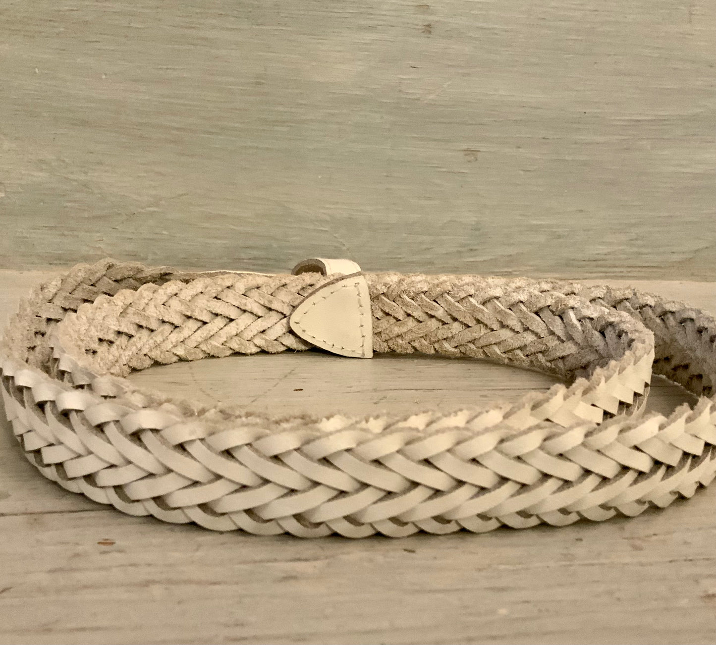 Vintage Chic Braided White Leather Gold Buckle Belt Medium Good Condition
