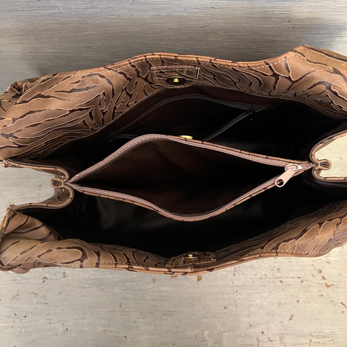 Faux Leather Tan Organic Pattern Shoulder Bag Purse 14x13x6 Like New