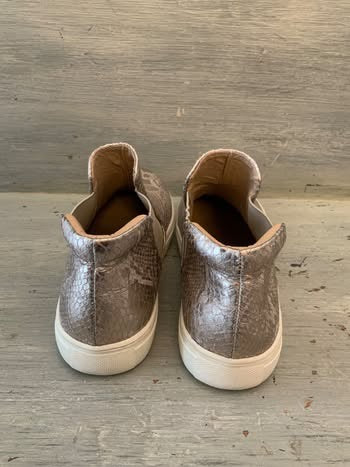 Coconuts by Matisse Champagne Faux Snake Skin Mid Top Sneakers Size 6 Good Condition