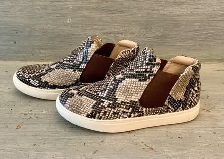 Coconuts by Matisse Faux Snake Skin Mid Top Sneaker Size 6 Good Condition
