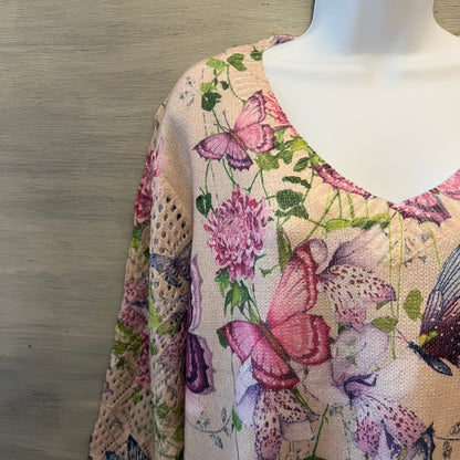 Beautiful Soft Butterfly Flower Print Reticulated Sleeve Sweater Size 3XL Like New