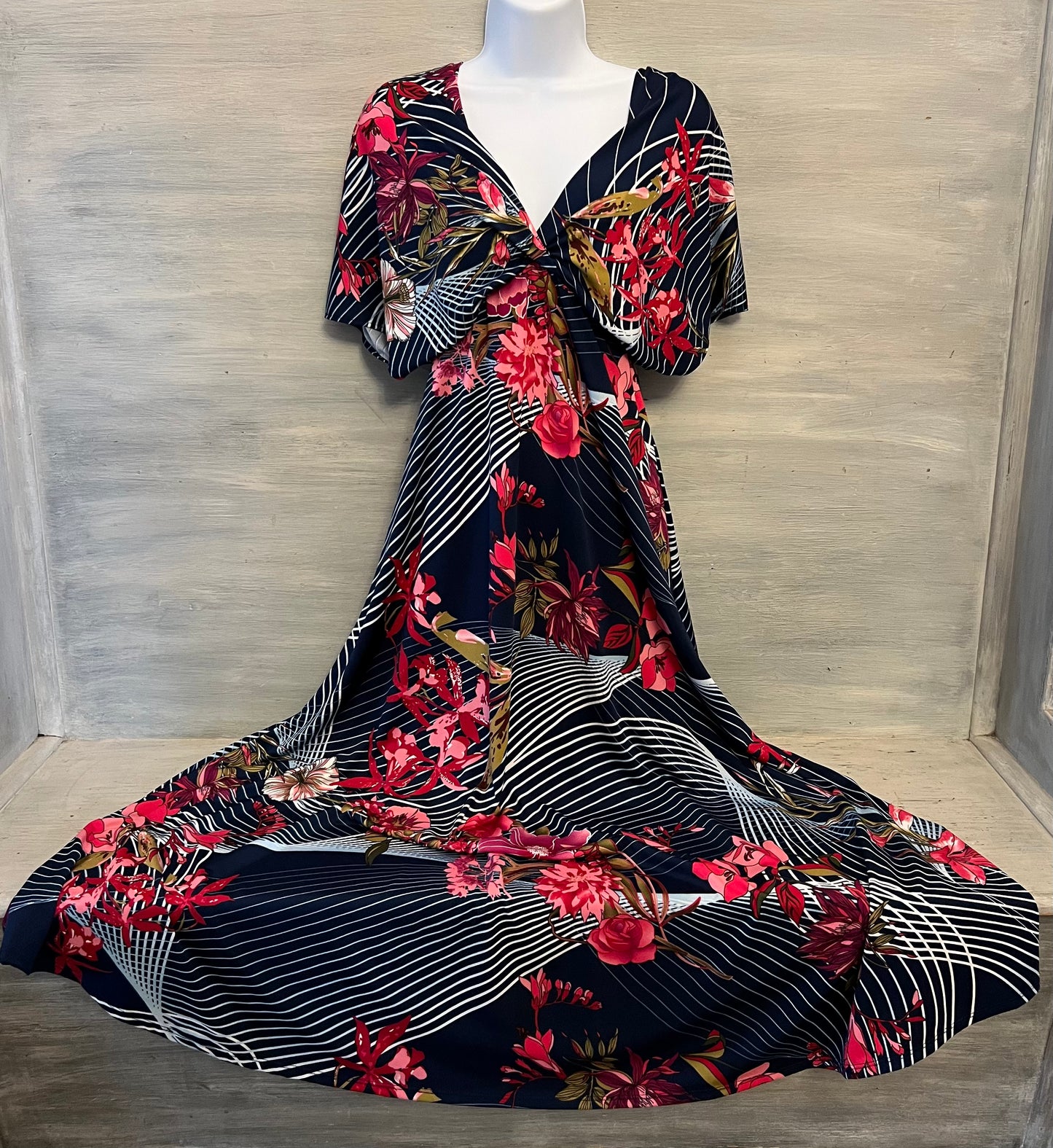 24seven Comfort Apparel Vneck Abstract Floral Print Maxi Dress Size Large Good Condition