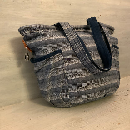 Thirty One Retro Metro Navy Blue Canvas Tote Bag Purse Good Condition