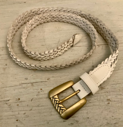 Vintage Chic Braided White Leather Gold Buckle Belt Medium Good Condition