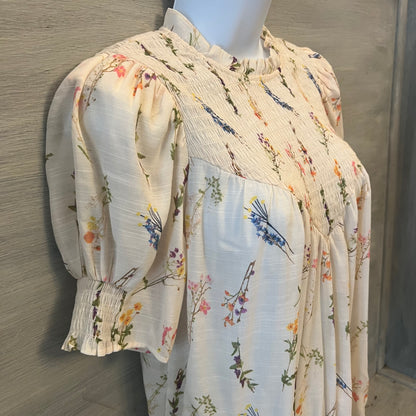 Rose & Olive Flowy Floral Print Ruffle Collar Blouse Size Small Like New
