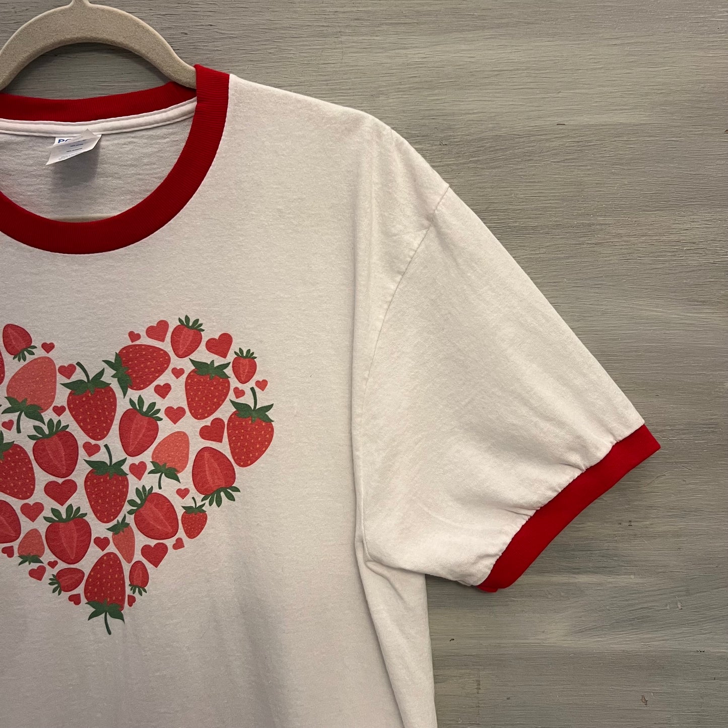 Port & Company Core Cotton White Ringer Strawberry Heart Graphic Tshirt Size Large Good Condition