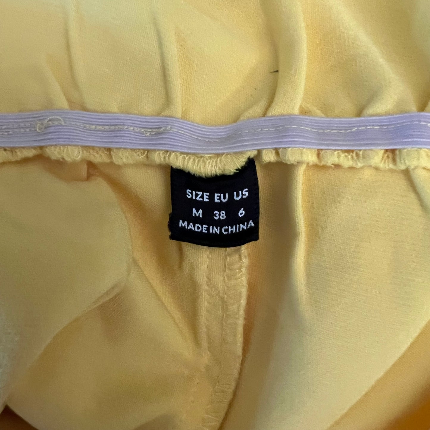 Shein Yellow Off Shoulder Ruffle Sleeve Tie Waist Romper Size Medium Like New