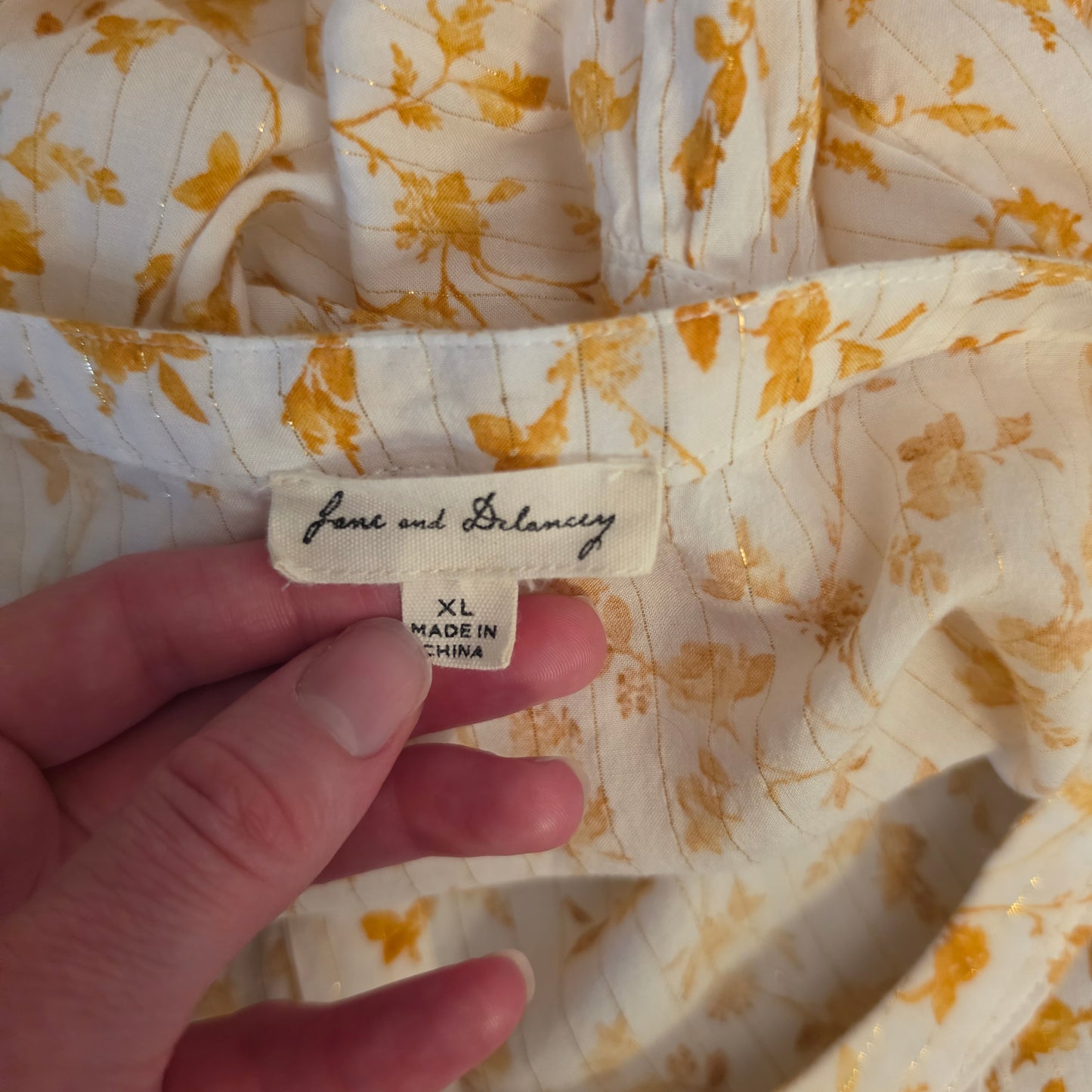 Jane & Delancey White with Gold Florals Gold Striped High Low Blouse Size XL Good Condition