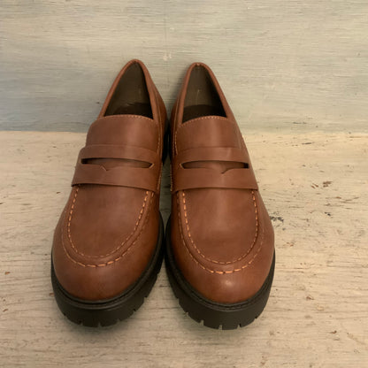 Soda "Hender" Faux Leather Brown Chunky Platform Penny Loafers Size 9 Like New