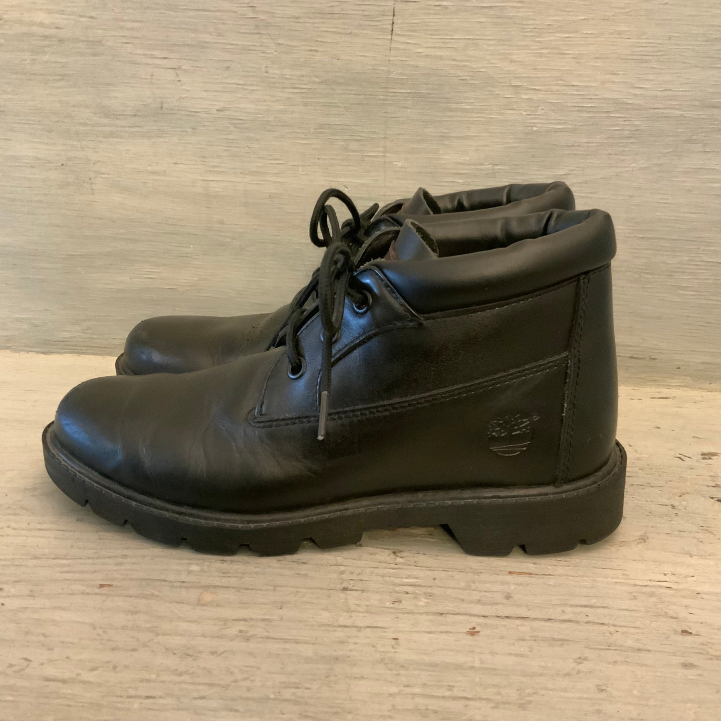 Timberland Women’s Genuine Black Leather Waterproof Chukka Boots Size 5 Good Condition