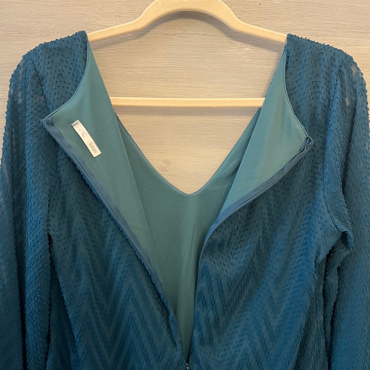 Sage Teal Blue Tufted Chevron Print Vneck Dress Size Medium Good Condition