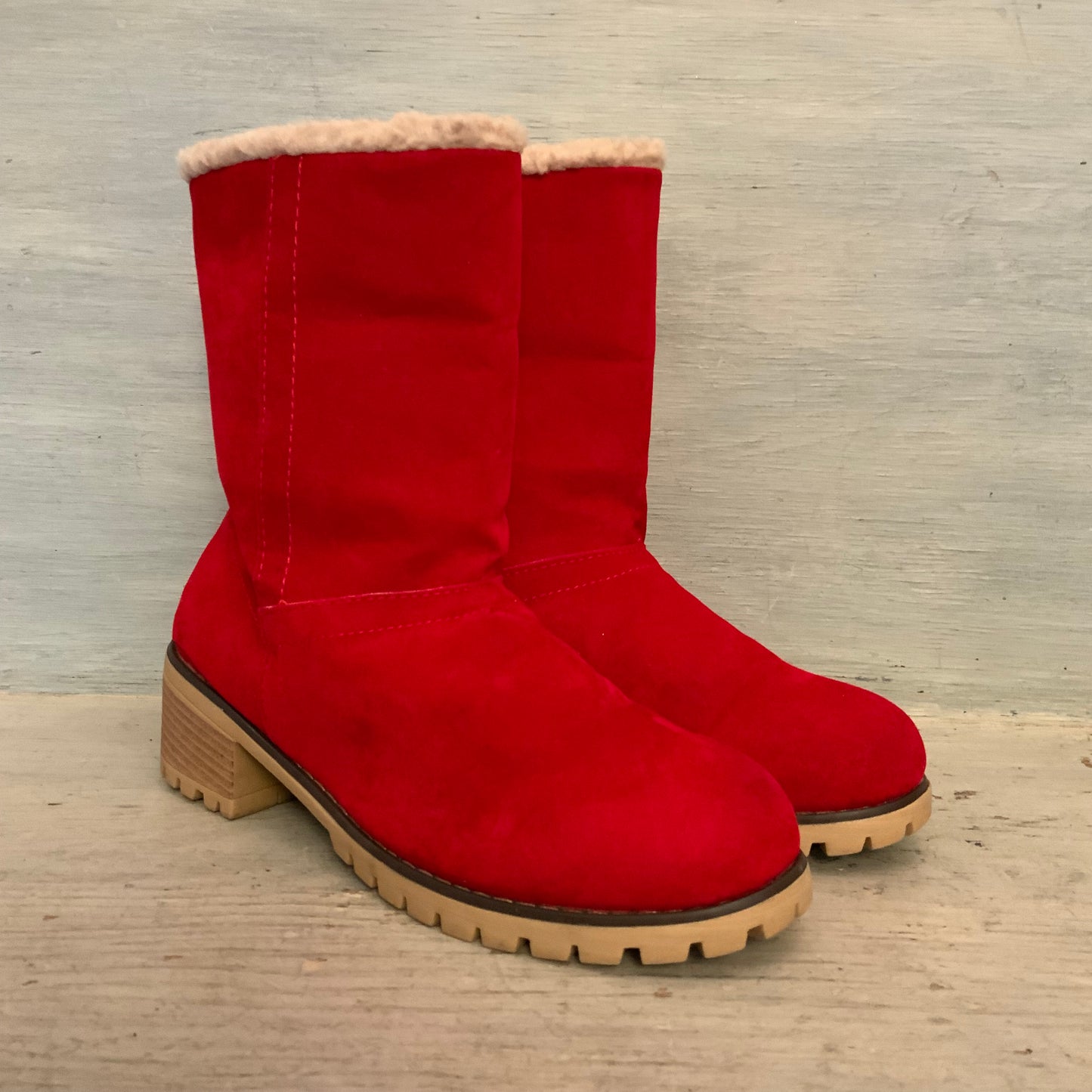 Red Faux Suede Chunky Heel Lug Sole Short Winter Boots Size 9/40 Good Condition
