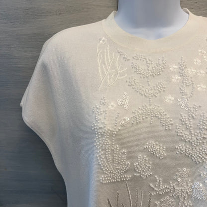 Anne Klein White Knit Floral Embellished Cap Sleeve Sweater Size Medium Good Condition
