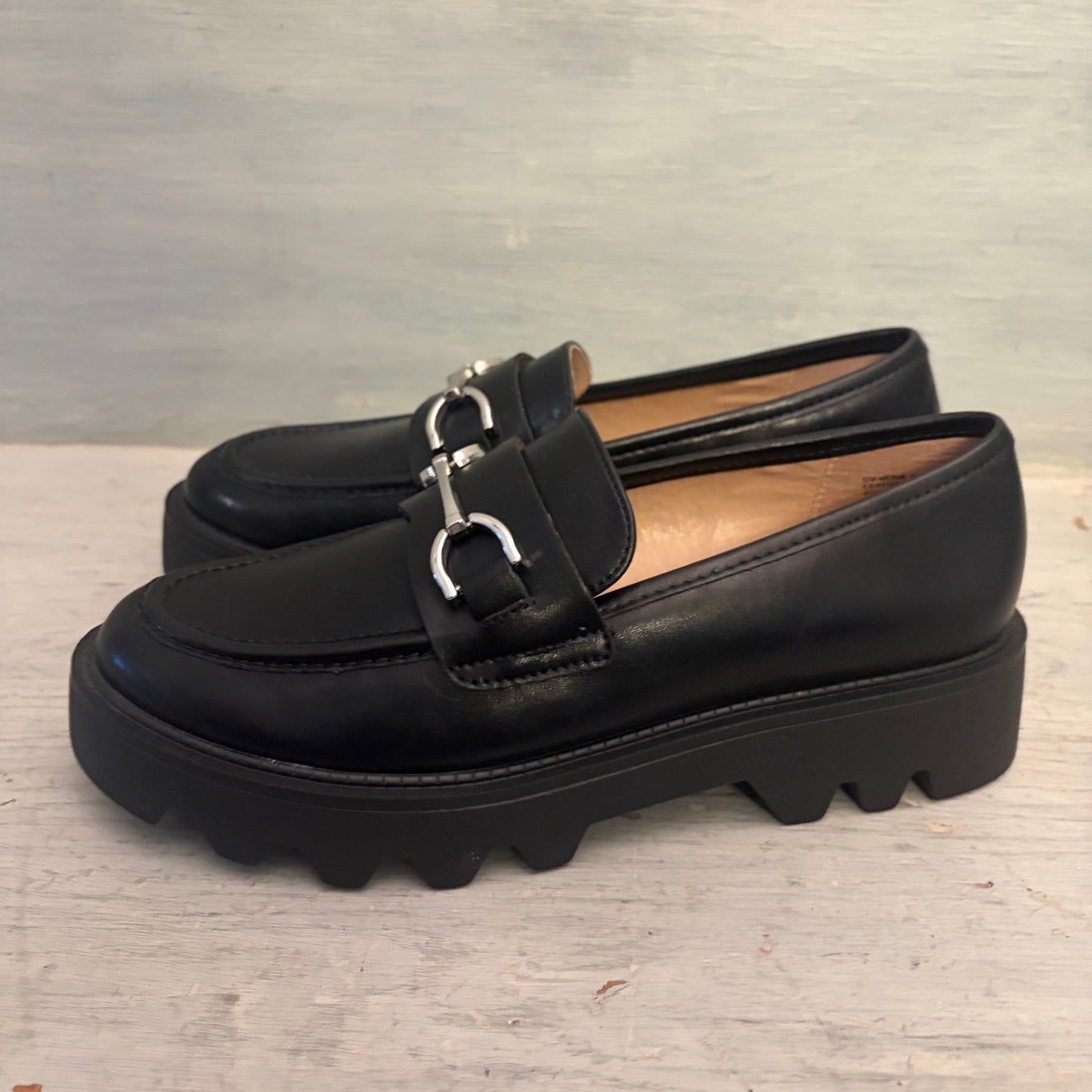 Chelsea & Violet Leather Black Accent Chunky Platform Loafers Size 7.5M Like New
