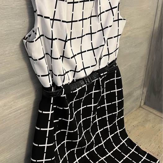Emma & Michele Sleeveless Black White Geometic Print Belted Dress Size 12 Like New