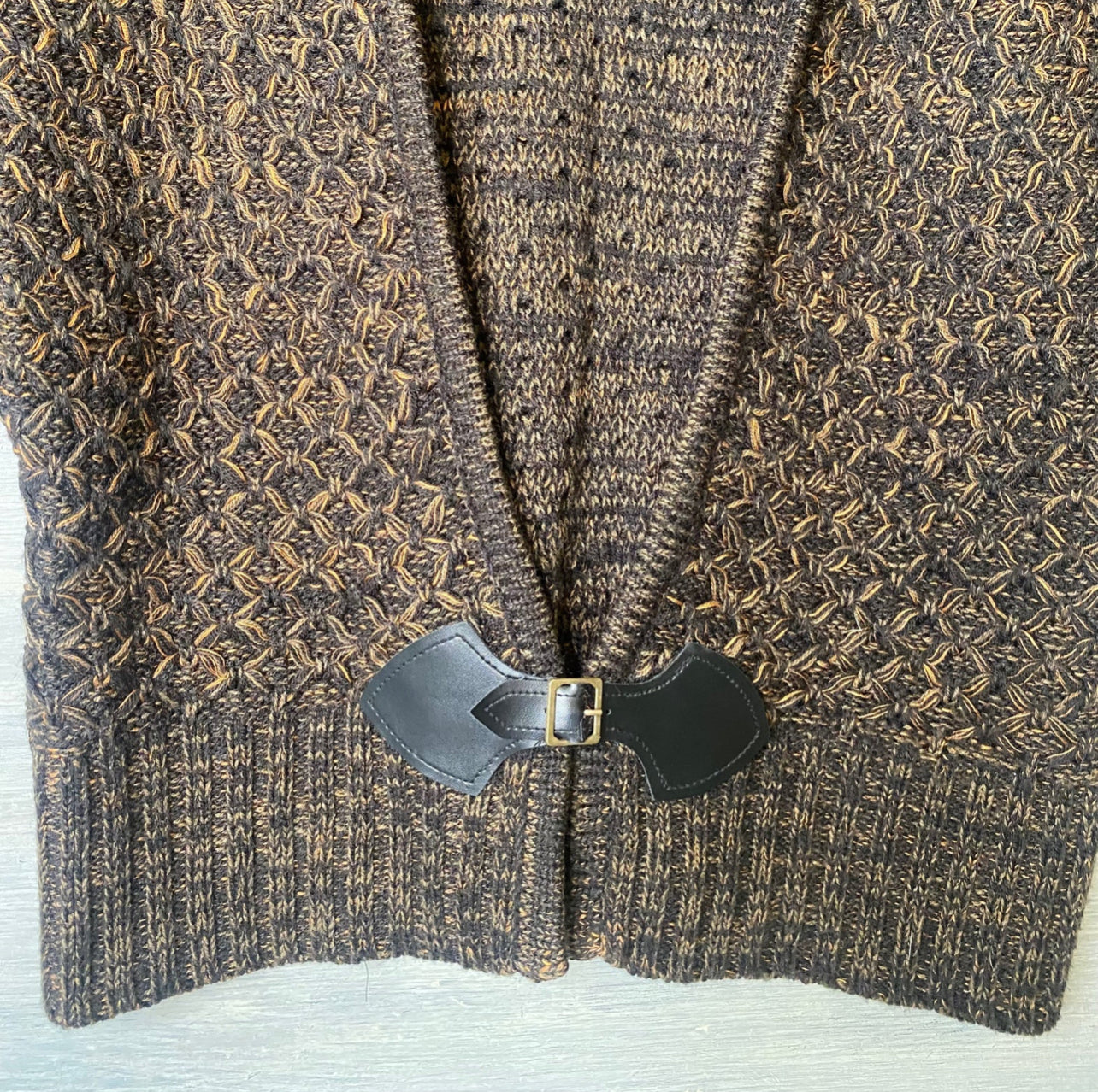 Dress Barn Black Orange Faux Leather Closure Wide Short Sleeve Cardigan Sweater Medium Good Condition