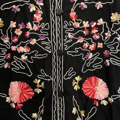Vintage Take Two Clothing Co. Black Embroidered Flower Button Down Jacket Size Large Good Condition