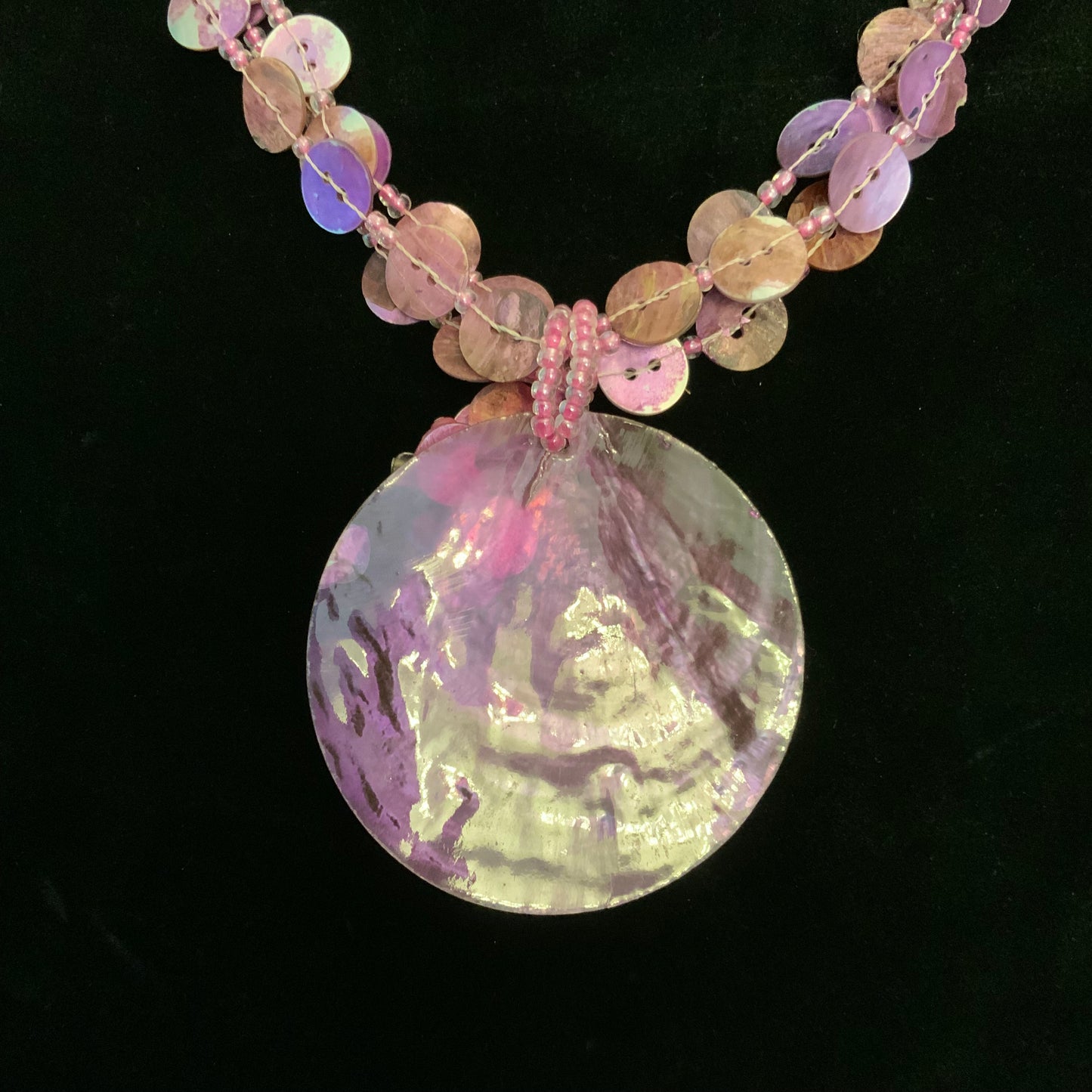 Vintage Coldwater Creek Bold Purple Abalone Shell Beaded Pendant Necklace 19-20.5" Good Condition
