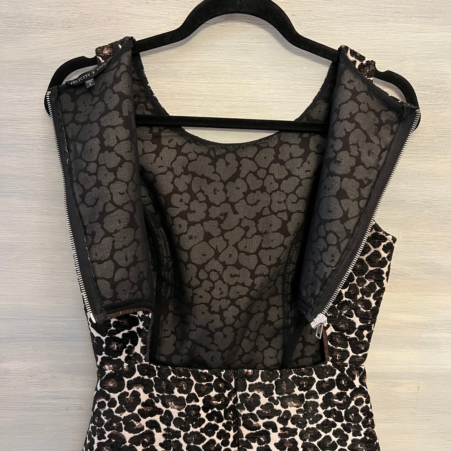 Felicity & Coco Tapestry Leopard Print Open Back Dress Size Small Good Condition