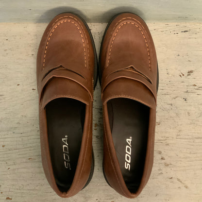 Soda "Hender" Faux Leather Brown Chunky Platform Penny Loafers Size 9 Like New
