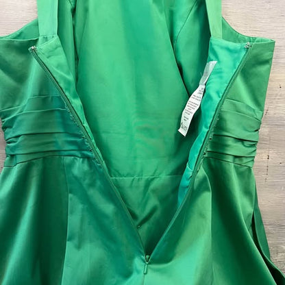 David’s Bridal Kelly Green Sleeveless Fit Flare Dress Size 12 Like New