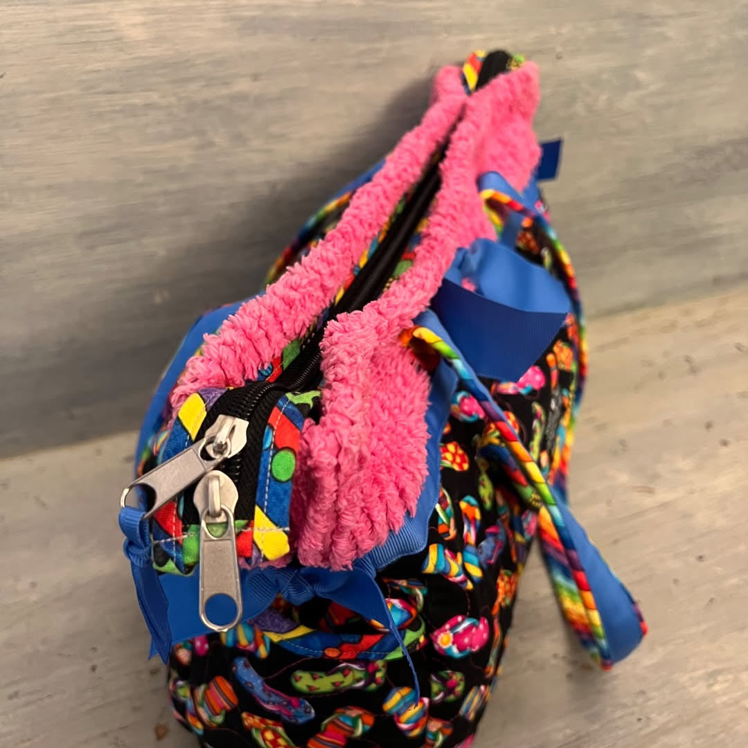 Stitches & Paint Accessories Quilted Fabric Flip Flop Print Tote Bag Purse Like New